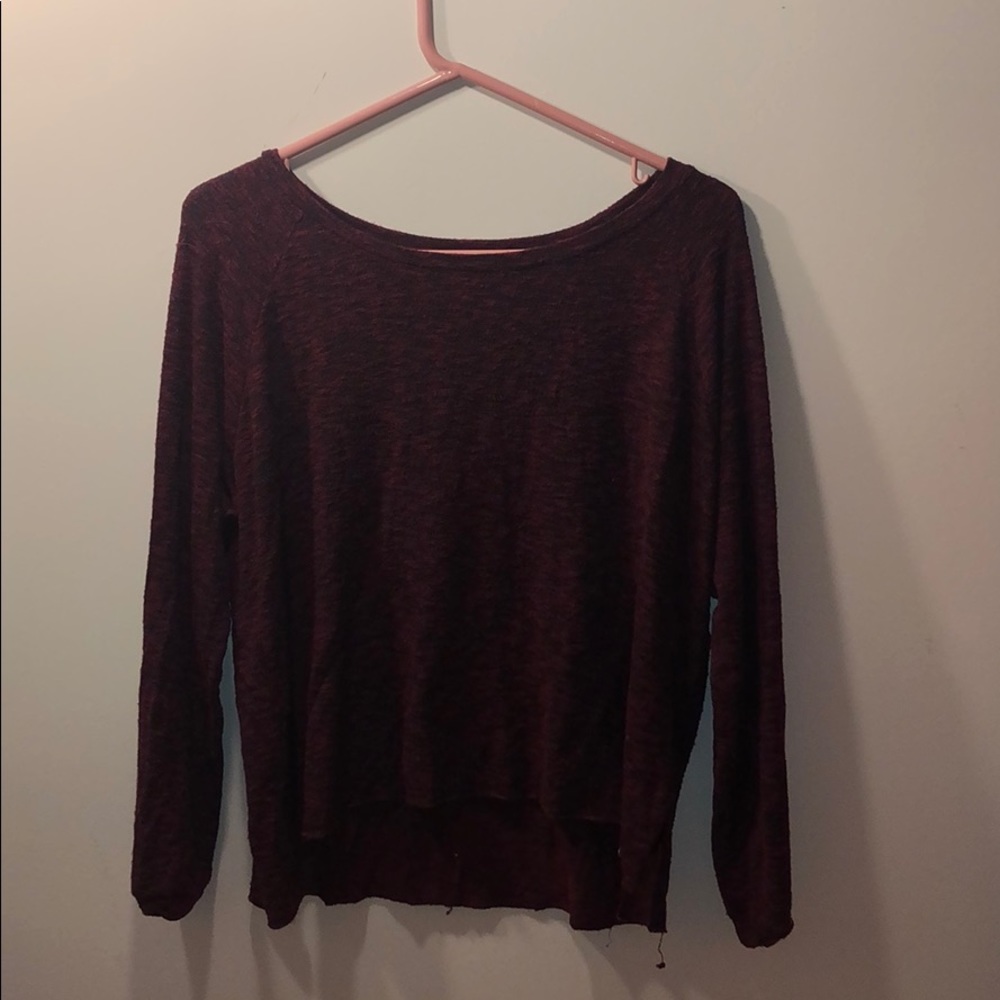 Soft and Sexy Burgundy American Eagle Tee